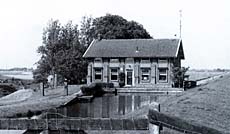 Het gemaal van de Kaagpolder aan de Hemmerweg te Barsingerhorn.