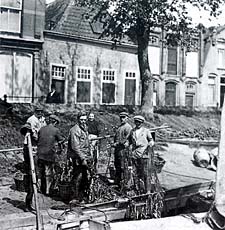 Tot 1932 was de ansjovisvangst voor Medemblik een belangrijke bron van inkomsten.