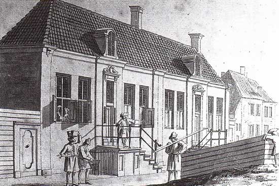 Aan de Buitenluiendijk te Hoorn was de timmerwerf van de VOC gevestigd.
