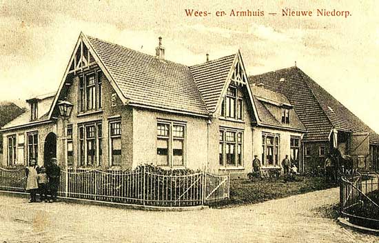 Foto van het Wees- en Armenhuis van Nieuwe Niedorp.
