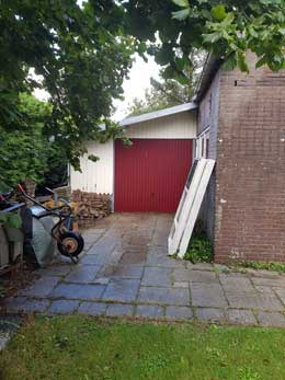 Het schuitenhok, nu in gebruik als bergruimte.