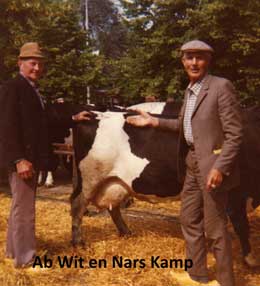 Ab Wit (links) en Nars Kamp op de markt.