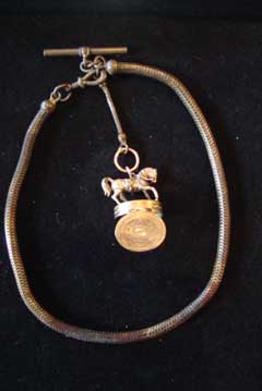 Onderdeel van een chatelaine.