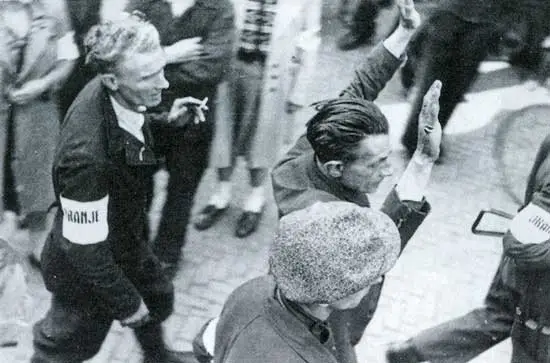 Een van de eerste maatregelen, die het nieuwe gezag moest uitvoeren, was het oppakken van de Nederlanders.
