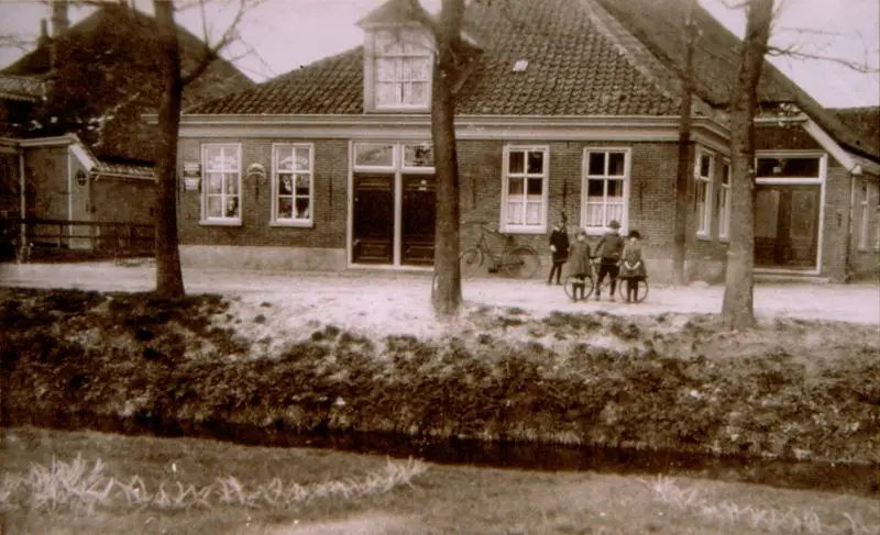 Twisk  Het Zwarte Paard Dorpsweg 4
