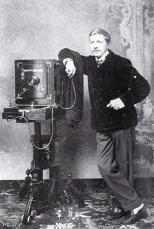 De Enkhuizer fotograaf Barend Reekers verworf al in 1905 het predikaat &lsquo;hofleverancier&rsquo;.