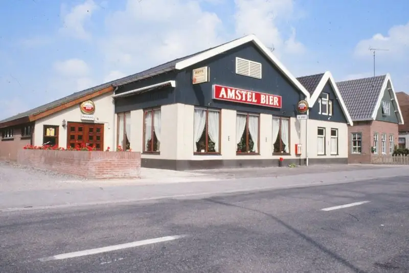 Gevelaanzicht caf&eacute; De Sport, 1988