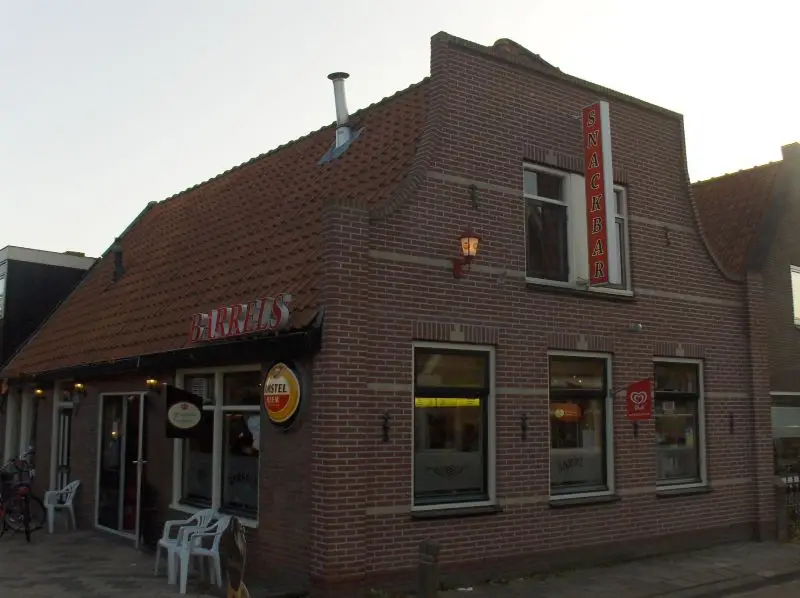Lutjebroek cafe Barrels hier nog on gebruik