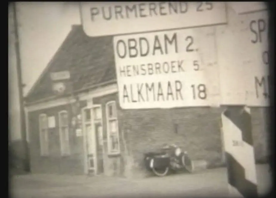 ANWB-bord in Spanbroek waarop onder andere de richting naar Purmerend
wordt aangegeven.
