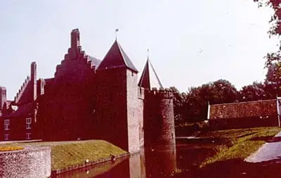 II-1. Kasteel Radboud te Medemblik