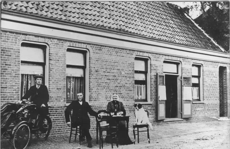 Hoogwoud Het Huis van Egmond foto 2