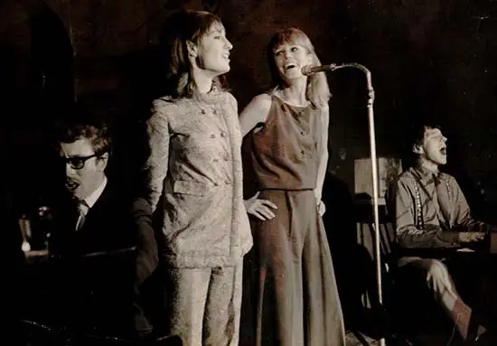 Louis van Dijk, Liesbeth List, Loes Hamel en Ramses Shaffy.