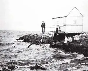 Foto uit 1922 van de zweminrichting in Lambertschaag.