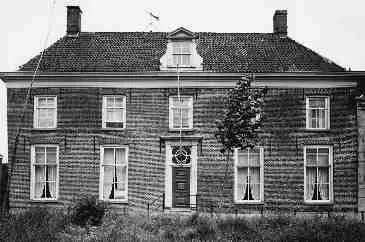 Tot circa 1600 deed kasteel Radboud als vergaderplaats van het waterschap dienst, daarna betrok ...