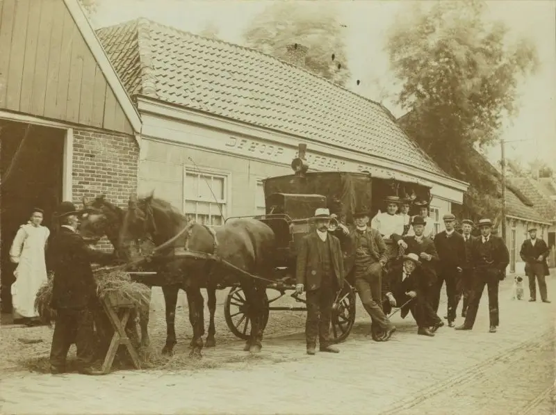 Hoogwoud Het Huis van Egmond foto 1