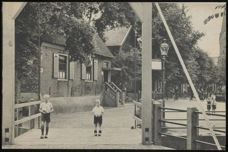 Warmenhuizen foto 4 Het cafe circa 1930