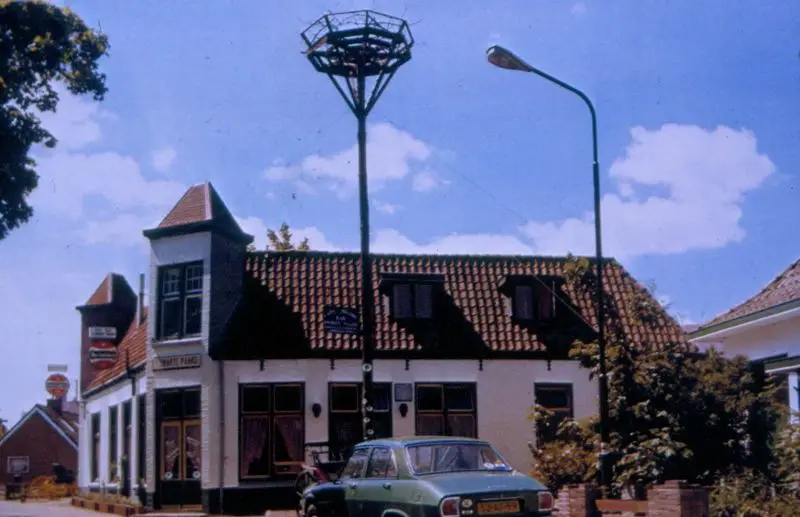 Twisk  Het Zwarte Paard Dorpsweg 8