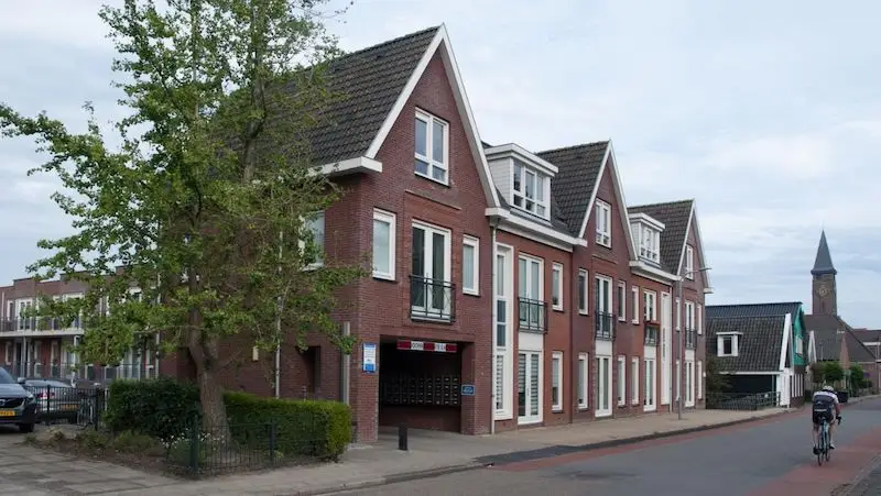 De appartementen die op de plaats van Het Wapen van Grootebroek verrezen, foto 2023.