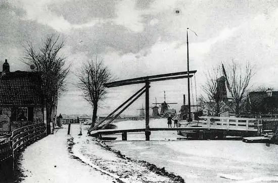 Tot 1910 hebben de drie molens van de Schagerkogge bij Kolhorn gediend voor de uitwatering van het boezemwater.