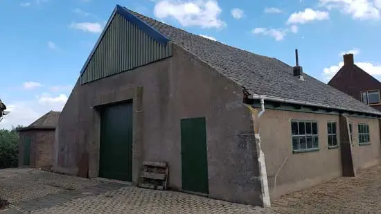Linkerzijgevel, aan de kant van de woning van Jan Deen.