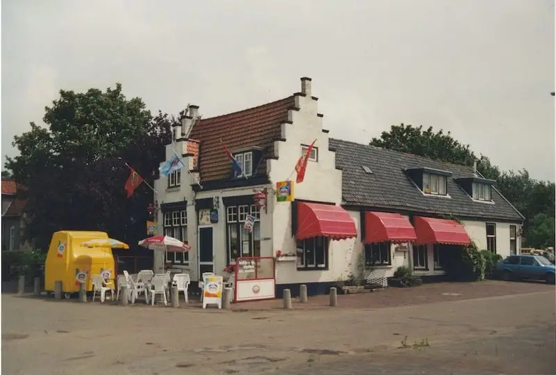 De Vergulde Valk in 1998. Foto Nan Beers.