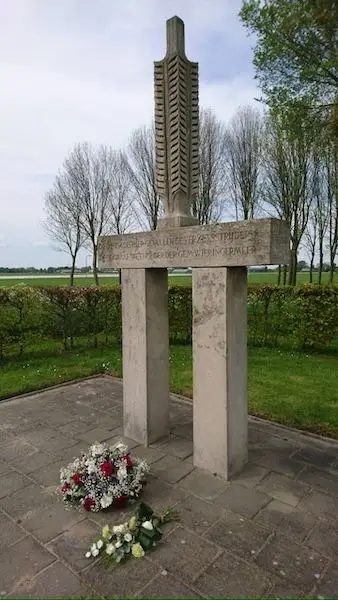 A.C. de Graaf monument