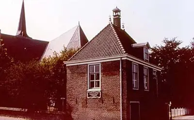 II-6. Raadhuis Schellinkhout