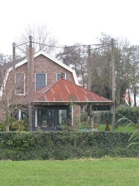 Mooi zitje in de vijzel met weids uitzicht op het vlakke land.