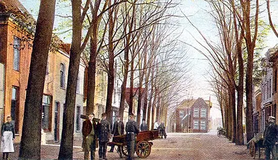 Halverwege de 19de eeuw besloot het stadsbestuur van Schagen de infrastructuur van de stad grondig te verbeteren.