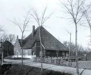 Een van de mooiste stolpen van West-Friesland, De Barmhartige Samaritaan.