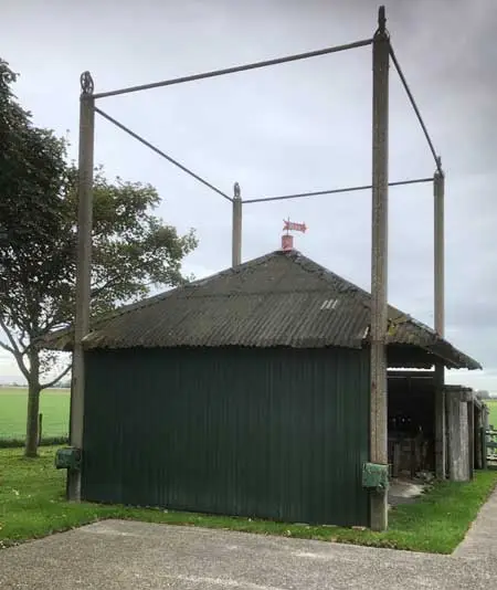 Het bouwjaar is 1954.